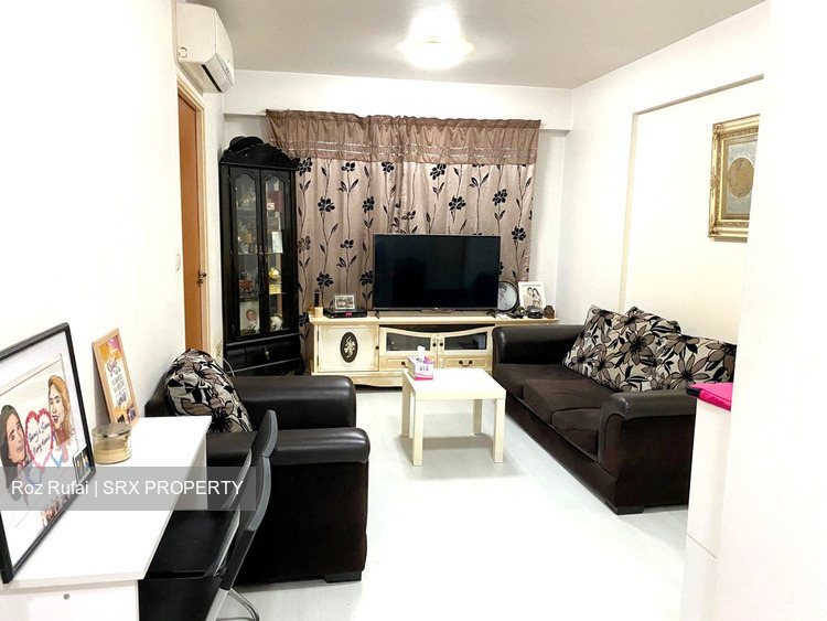 Woodlands Crescent thumbnail photo